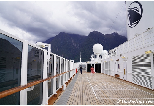 Day 09 10 11 - At Sea - Fjordland National Park - Dec 28 29 30 081