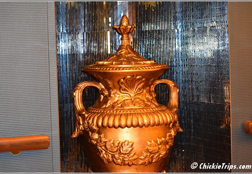 Day 02 - Warf Holland America Dec 21 002