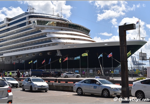 Day 02 - Warf Holland America Dec 21 008