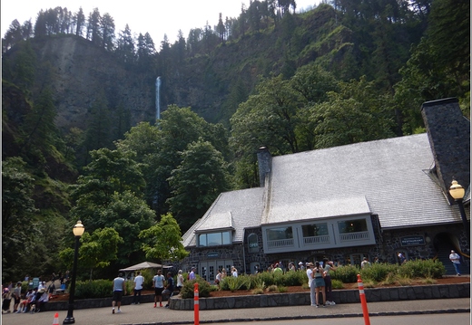 Day 4 - Oregon Multnomah Falls 23