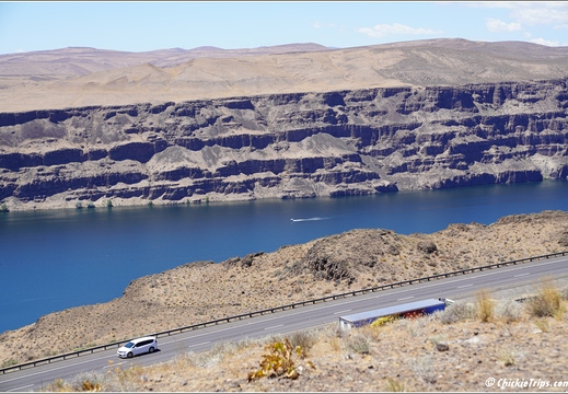 Day 7 - Washington - Wild Horse Monument - Columbia River 04